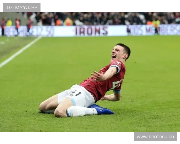 赖斯:从新星到顶级中场的荣誉与成长轨迹解析 赖斯:从新星到顶级中场的荣誉与成长轨迹解析