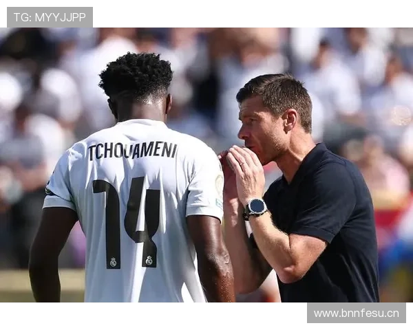 克罗斯离队后，皇马中场控制力出现断层，攻防转换稳定性面临考验