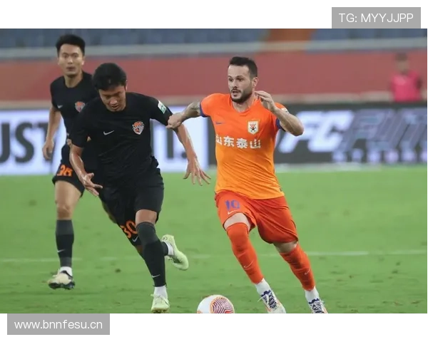 山东泰山体系漏洞显现,一场失利暴露防守与中场衔接问题