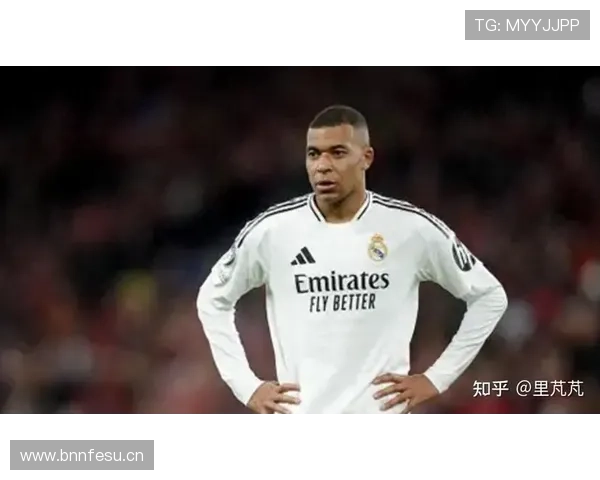 哈兰德 vs 姆巴佩:技术风格与未来竞争格局解析 哈兰德 vs 姆巴佩:技术风格与未来竞争格局解析